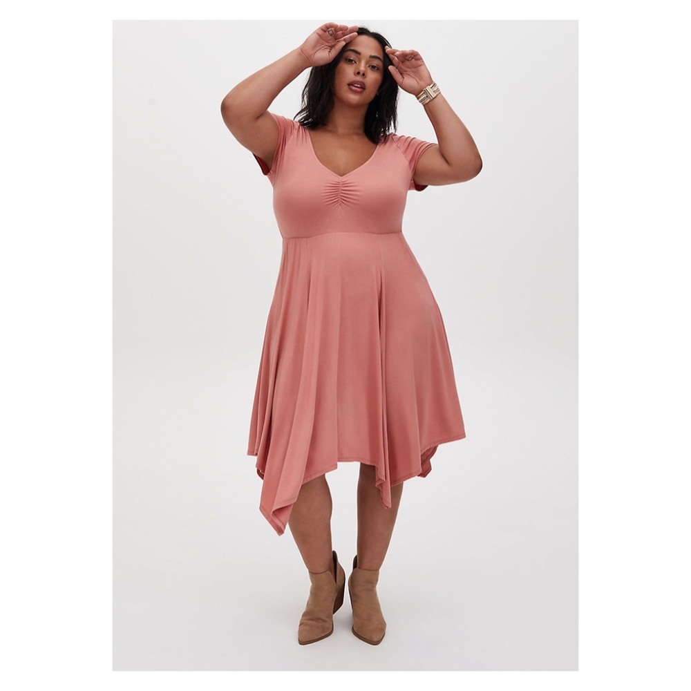 TORRID CORAL HANDKERCHIEF SKATER DRESS SIZE 0